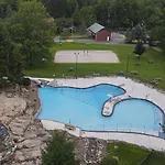 Indoor Pool, Firepit, Self Check-In, Bbq, Free Amenities, King Bed, Full Kitchen