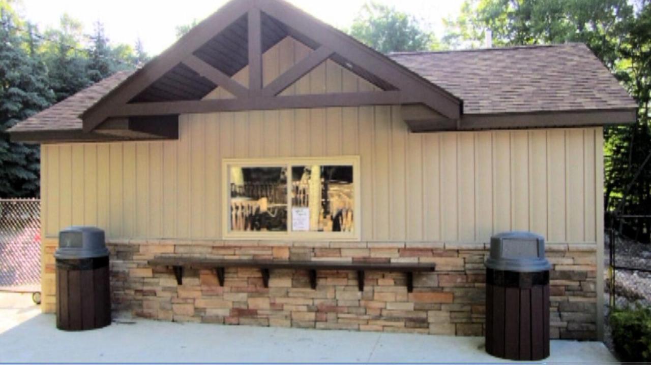 Indoor Pool, Firepit, Self Check-in, Bbq, Free Amenities, King Bed, Full Kitchen Villa *